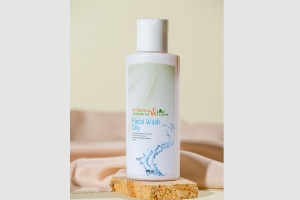 FACIAL WASH OILY